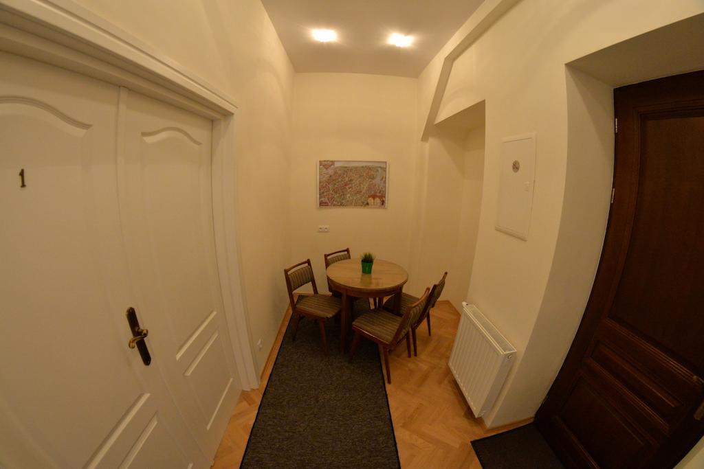 Royal Route 29 Comfort Rooms Kraków Exteriör bild