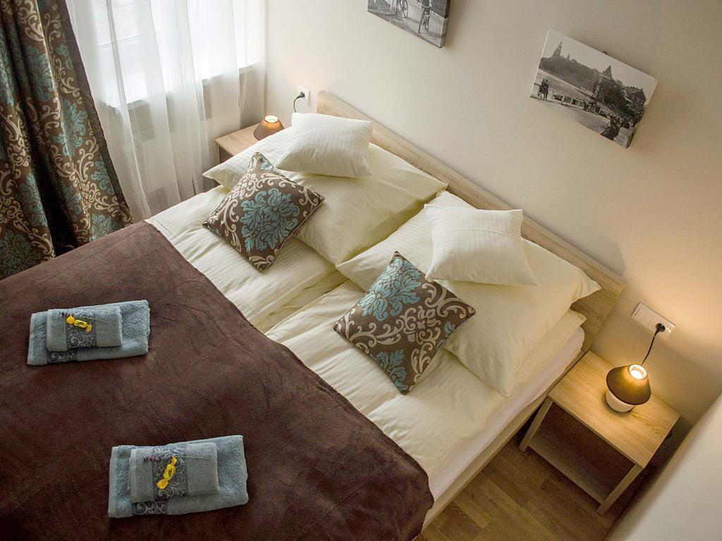 Royal Route 29 Comfort Rooms Kraków Exteriör bild