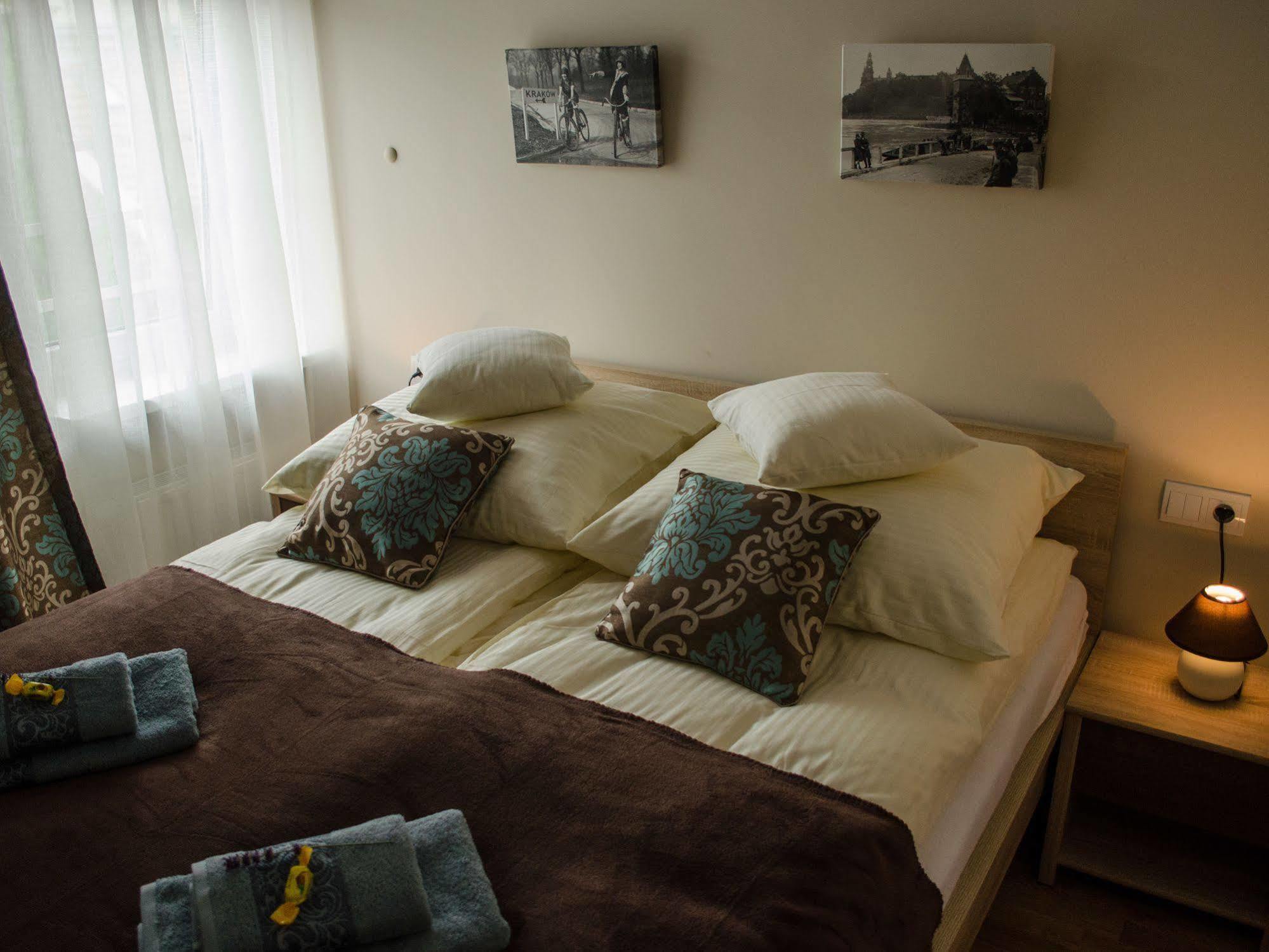 Royal Route 29 Comfort Rooms Kraków Exteriör bild